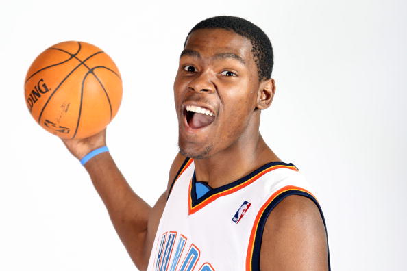 显示出他在 显示出他在